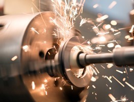 Fabrication de moules et modèles pour l’industrie du verre, usinage de précision Fabrication de moules et modèles pour l’industrie du verre, usinage de précision